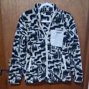 Columbia Black and Cream Patterned Fleece Jacket